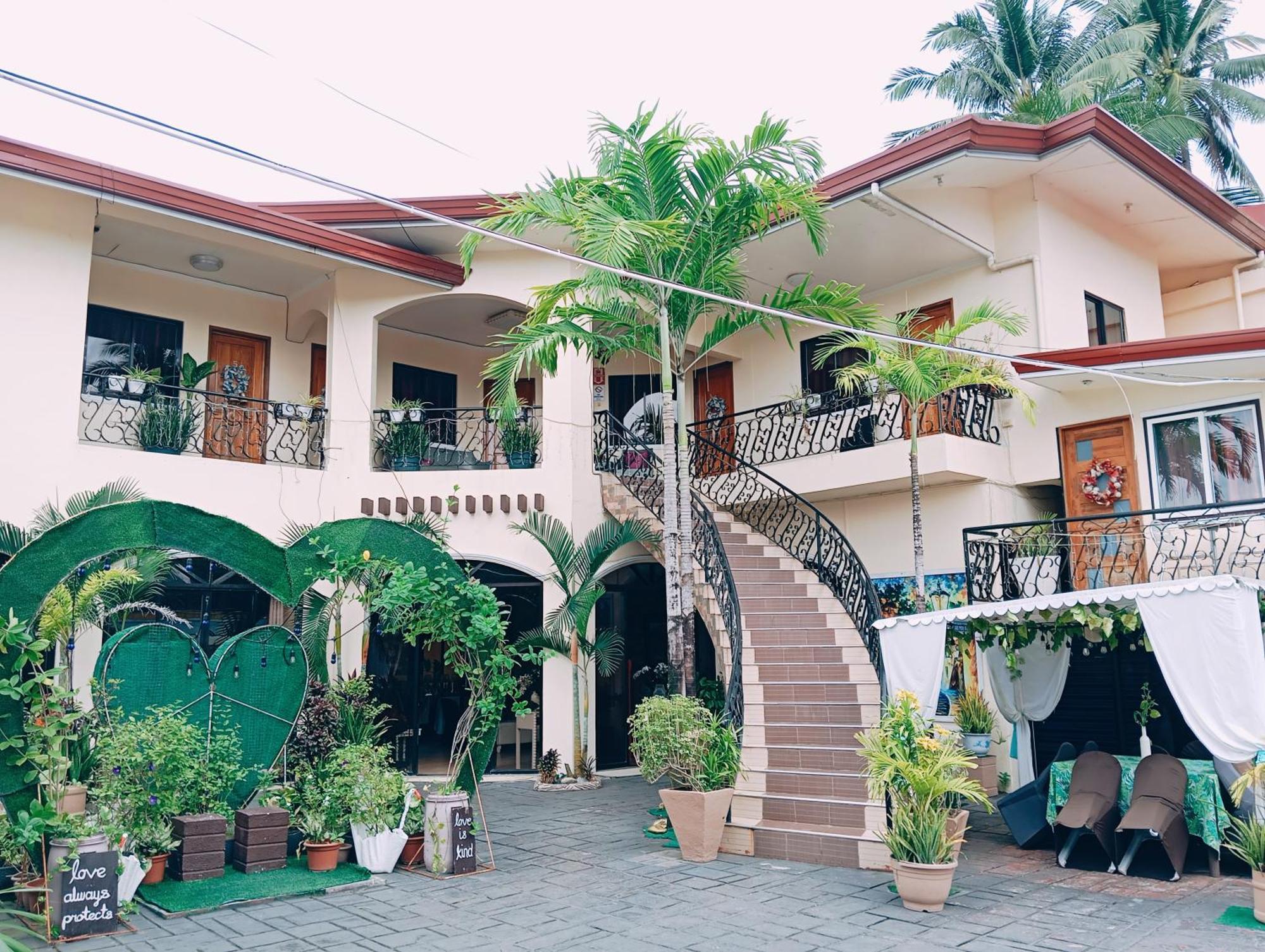 Ladolcevita Inland Resort Cabadbaran Exterior foto